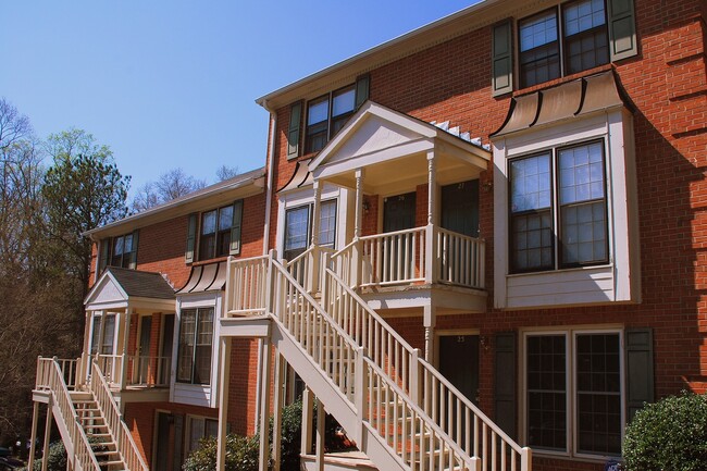 property at 200 E Cloverhurst Ave
