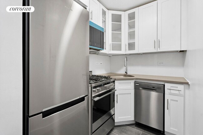 property at 520 E 81st St