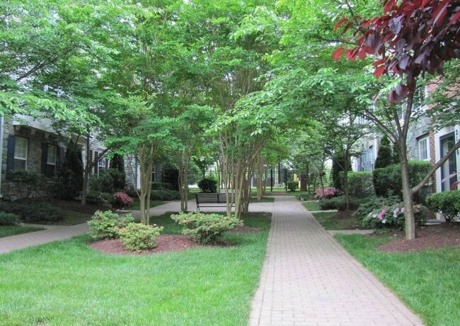 2137 Darcy Green Pl in Silver Spring, MD - Building Photo - Building Photo