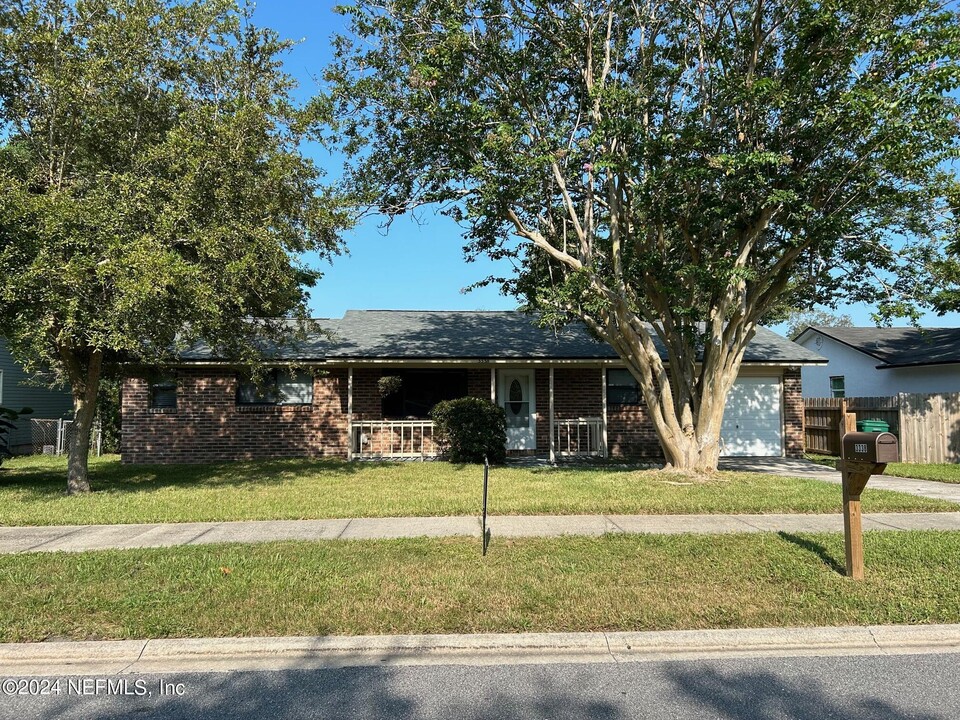 3338 America Ave in Jacksonville Beach, FL - Building Photo