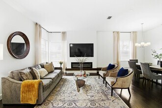 101 Mill Pond Ln in Royal Palm Beach, FL - Building Photo - Building Photo