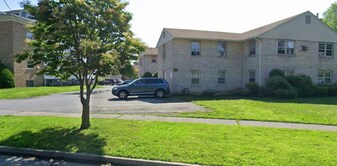 96 S Hamilton St in Poughkeepsie, NY - Building Photo