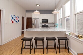 916 N Ashland Ave-Unit -3R in Chicago, IL - Building Photo - Building Photo