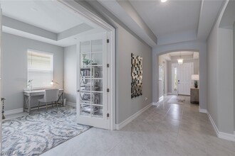 14614 Stillwater Way in Naples, FL - Foto de edificio - Building Photo