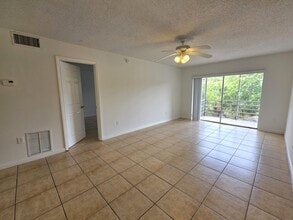 2800 NW 56th Ave in Lauderhill, FL - Building Photo - Building Photo