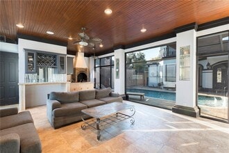 25 Ebony Ave in McAllen, TX - Building Photo - Building Photo