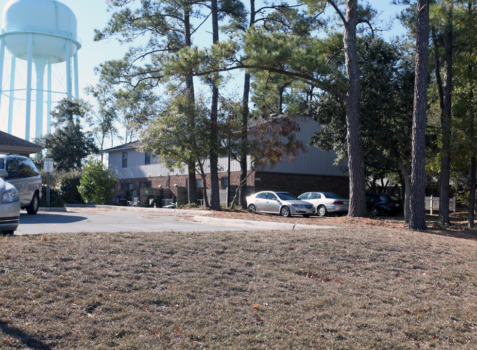 Carteret Oaks in Morehead City, NC - Building Photo