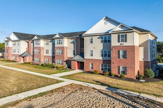 The Grand at Shoaff Park in Fort Wayne, IN - Building Photo - Building Photo