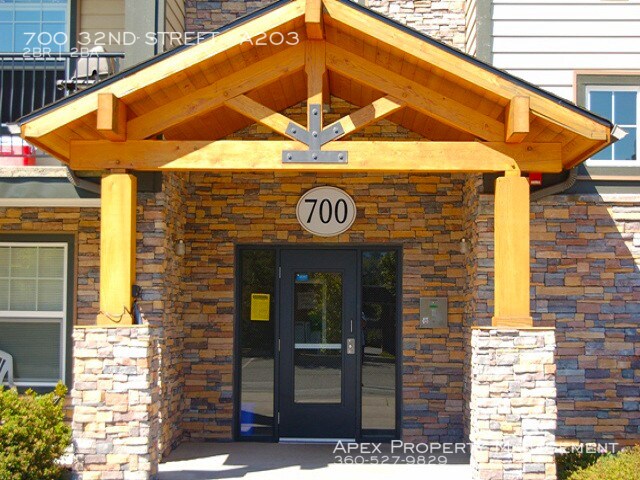 700 32nd St-Unit -A203 in Bellingham, WA - Building Photo