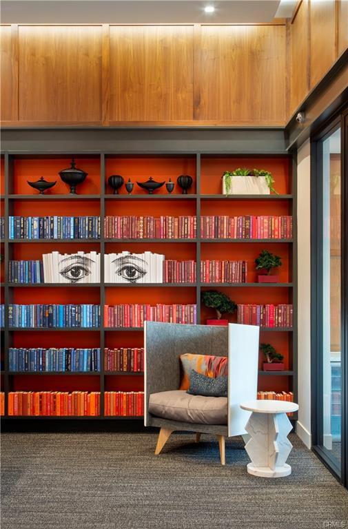 19535w Nordhoff St in Los Angeles, CA - Building Photo - Building Photo