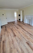407 1/2 Veteran in Los Angeles, CA - Building Photo - Building Photo