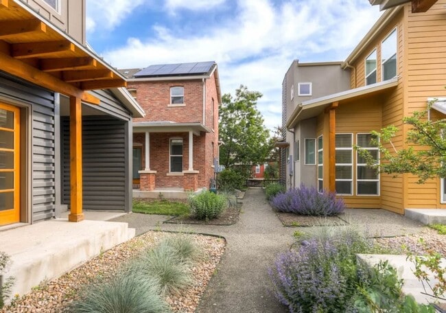 1802 Canyon Blvd in Boulder, CO - Building Photo - Building Photo