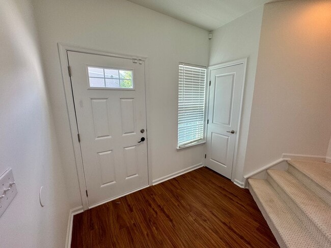 2549 Silverthorn Dr in Charlotte, NC - Building Photo - Building Photo