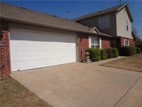 2402 Jeremiah Pl in Fayetteville, AR - Building Photo - Building Photo
