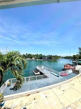 4710 Pine Tree Dr, Unit 49 in Miami Beach, FL - Building Photo - Building Photo