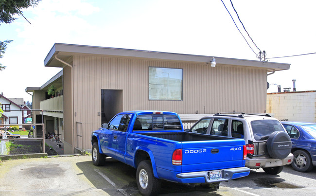 Oakway Apartments in Everett, WA - Foto de edificio - Building Photo