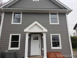 71 Park Ave in Babylon, NY - Building Photo