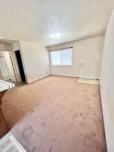 125 E Edmundson Ave in Morgan Hill, CA - Building Photo - Building Photo