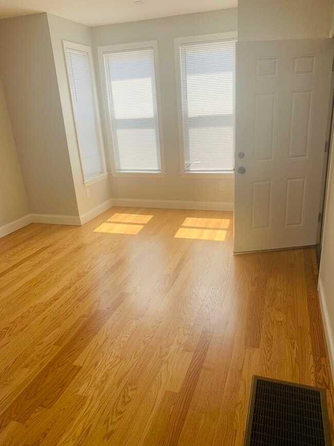 13 Adams Ct, Unit 1
