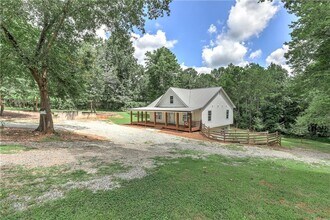 623 Sweetwater Creek Dr in Canton, GA - Building Photo - Building Photo