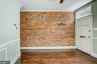 4447 Baker St in Philadelphia, PA - Foto de edificio - Building Photo