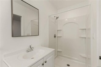 552 N Cambridge St in Orange, CA - Building Photo - Building Photo