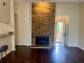 1901 Cloisters Dr in Arlington, TX - Building Photo - Building Photo