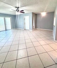3664 Alder Dr in West Palm Beach, FL - Building Photo - Building Photo