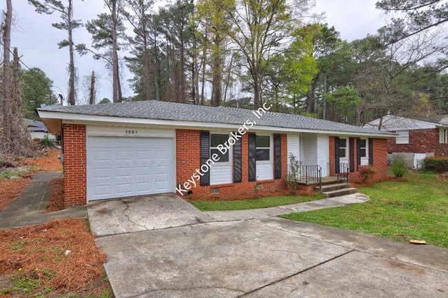 5805 Singleton Rd in Norcross, GA - Building Photo - Building Photo