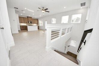 1420 Shaded Rock Dr in Sienna, TX - Foto de edificio - Building Photo