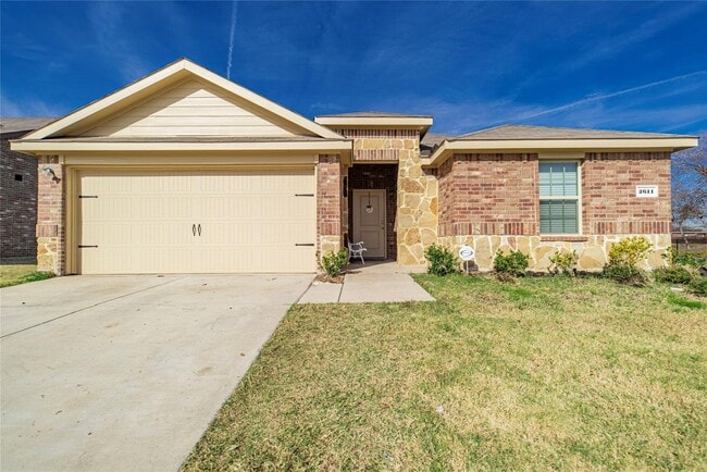 property at 2611 Hutchins Dr