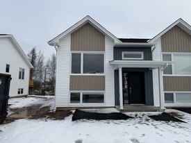 62 Simone Gallant Cres in Shediac, NB - Building Photo