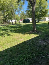 1106 W York Rd in Austin, IN - Building Photo - Building Photo