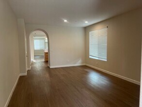 9753 Cervelli Way in Elk Grove, CA - Building Photo - Building Photo