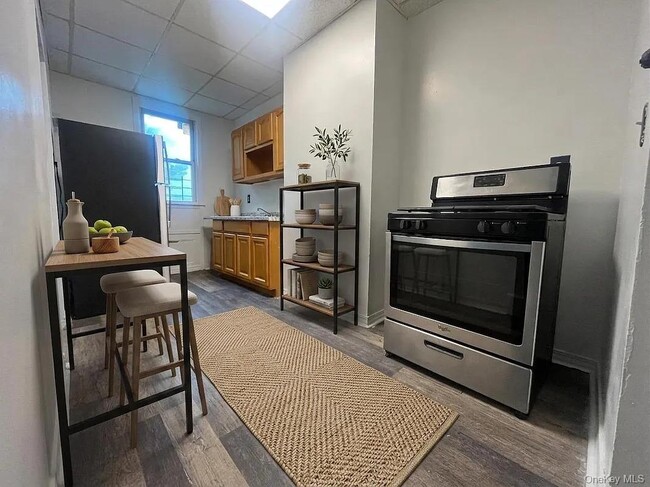 120 Norwood Ave