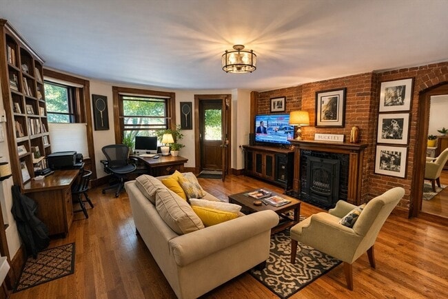 property at 178 Commonwealth Ave