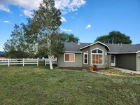 11035 Margaret Way in Flagstaff, AZ - Foto de edificio - Building Photo