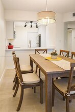 10501 W Broward Blvd in Fort Lauderdale, FL - Building Photo - Building Photo