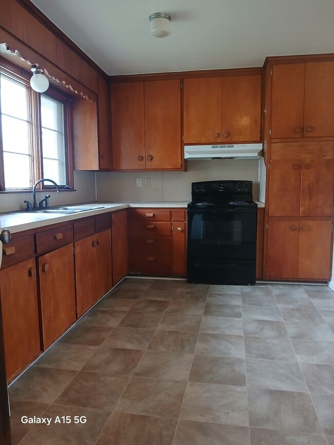 504 W Keetoowah St in Tahlequah, OK - Building Photo - Building Photo