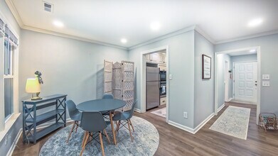 107 Abbots Glen Ct in Cary, NC - Building Photo - Building Photo
