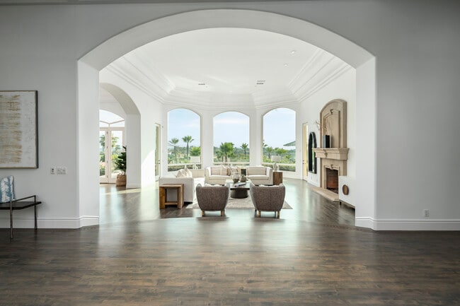 6868 Spyglass Ln in Rancho Santa Fe, CA - Building Photo - Building Photo