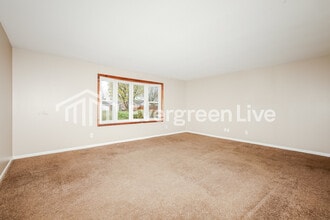 4571 Sylvan Oak Dr in Dayton, OH - Building Photo - Building Photo