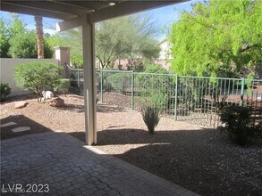 2058 Smoketree Village Cir in Henderson, NV - Building Photo - Building Photo