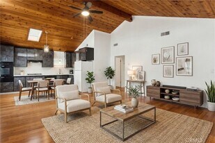 4708 Orion Ave in Los Angeles, CA - Building Photo