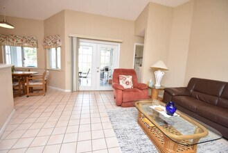 60 Westover Ln in Palm Coast, FL - Building Photo - Building Photo