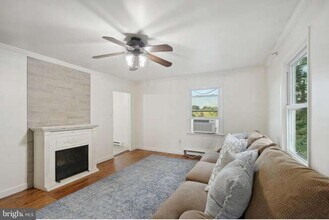 18390 Silcott Springs Rd in Purcellville, VA - Building Photo - Building Photo