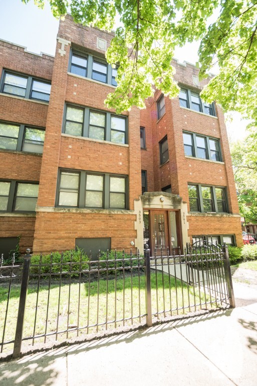 3501 N Greenview Ave, Unit 3 in Chicago, IL - Foto de edificio - Building Photo