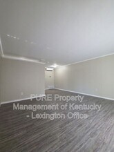 1685 Alexandria Dr in Lexington, KY - Building Photo - Building Photo