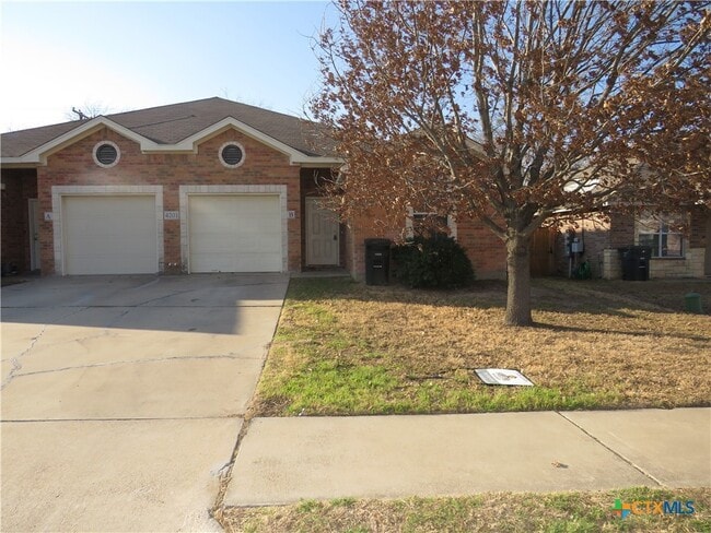 4201 Cambridge Dr