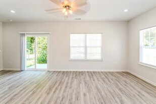 5617 Phillips St in Charlotte, NC - Building Photo